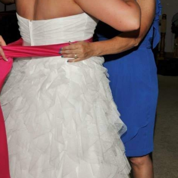 White Wedding Dress and Veil - Picture 6 of 6